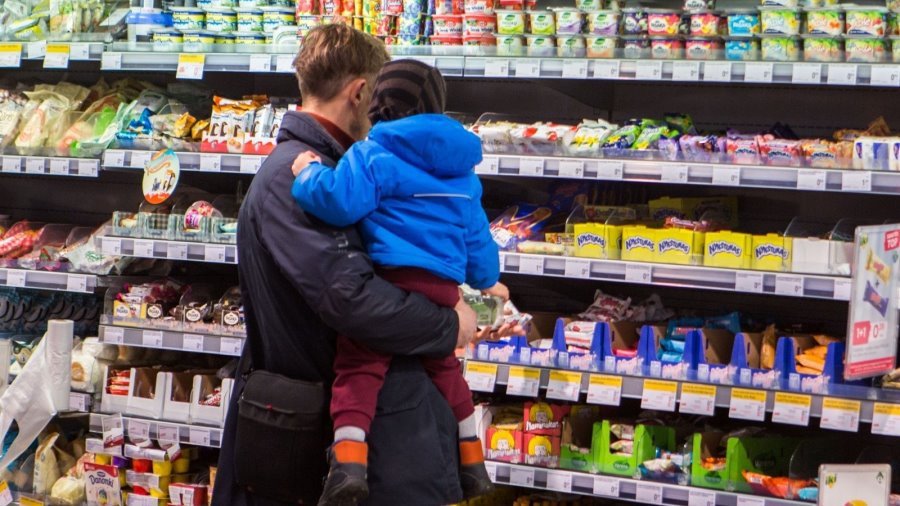 Латвия планирует снизить НДС на продукты питания, литовцы опасаются потерять покупателей - Литва и страны Балтии