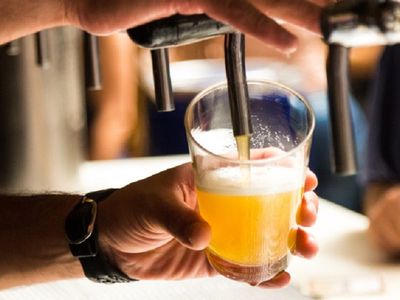 Продажи пива в Эстонии выросли на 45% после снижения акциза - производители - Экономика и бизнес