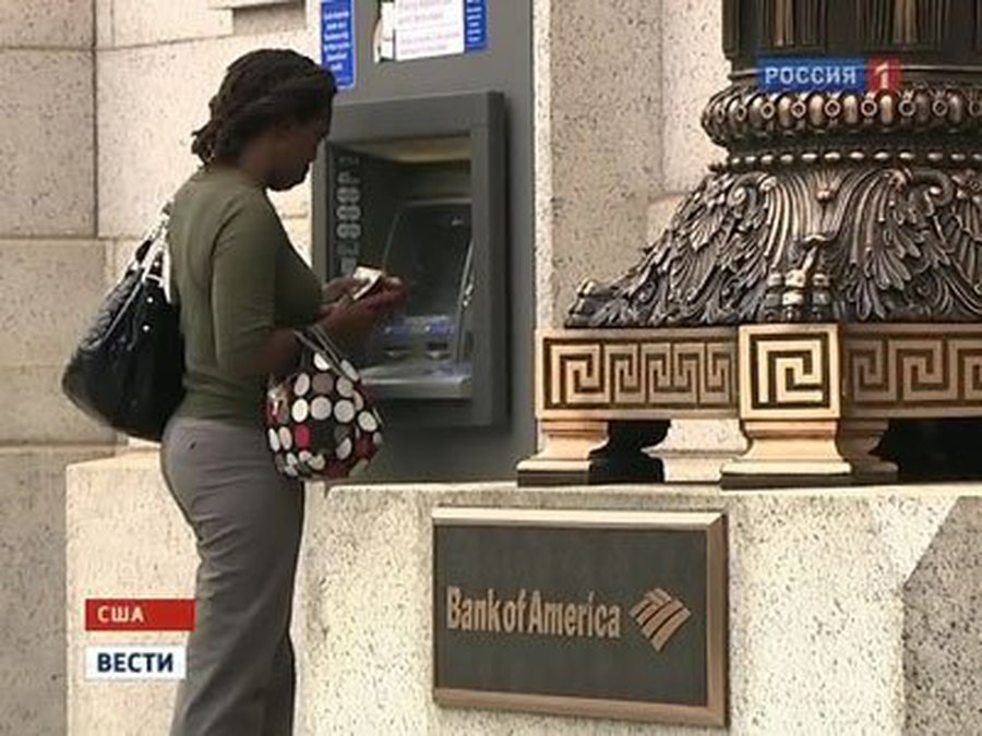 Американцы массово закрывают банковские счета
                                 - В Мире