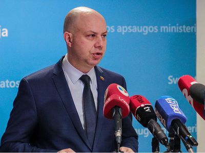 "Intersurgical" изготовит 1 млн. масок-респираторов - Литва и страны Балтии