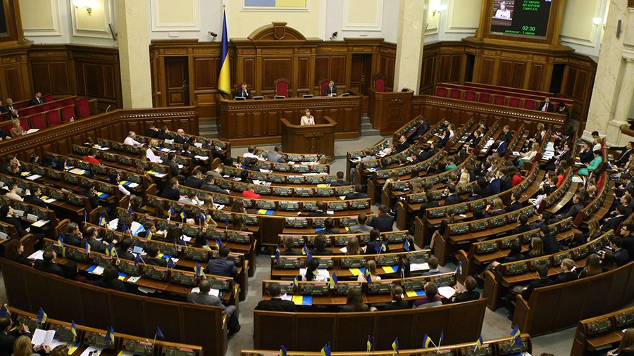 Депутат Рады предлагает разрешить украинцам иметь двойное гражданство с ЕС, США и Канадой - В Мире
