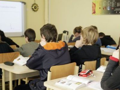 В связи с новым Законом об образовании — нарушения в русских школах
 - Литва и страны Балтии