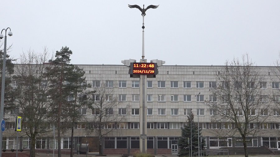 Табло на стелле снова работает - В Висагинасе