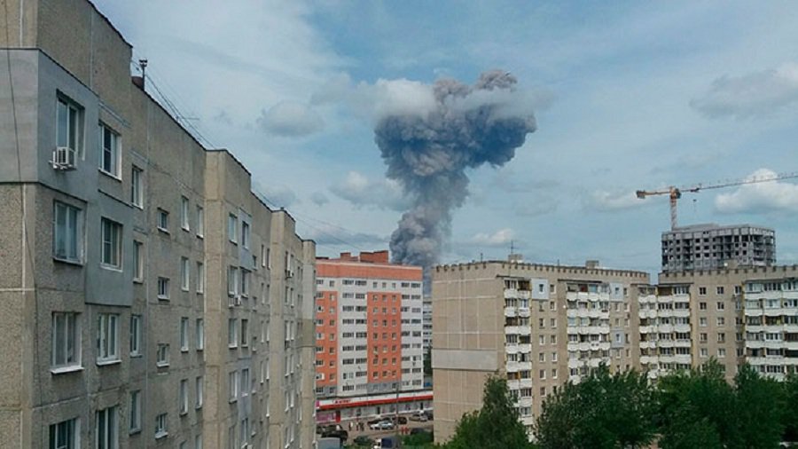 В результате взрывов на заводе в Дзержинске повреждено почти 200 жилых домов - В Мире