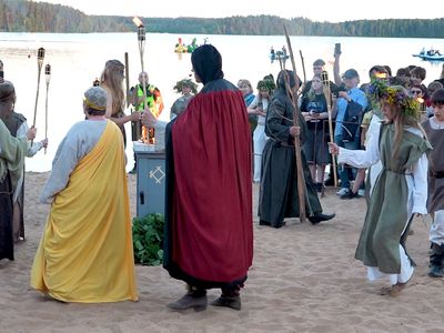Laida „Savaitės kontūrai“ | 2026 06 25 | Naujos dviračių saugyklos ir įspūdingos Joninės Visagine - Visagine