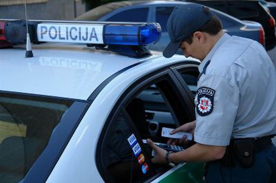 Per savaitę šalies keliuose žuvo 2 žmonės, 76 sužeisti - Įvykiai ir kriminalas