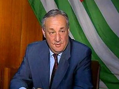 Абхазия снова заявила о готовности заключить военное соглашение с Россией - В Мире