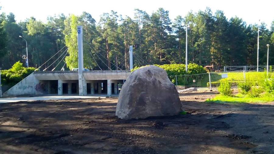 Камень ждет скульптора - В Висагинасе