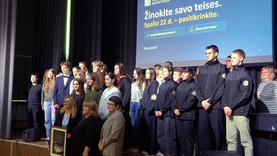 Savaitės kontūrai: Konstitucijos pamokos ir lenkų kultūros šventė (video) - Visagine