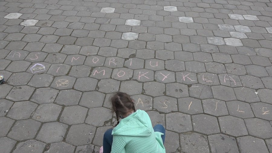 В Висагинасе прошла акция "Я хочу пойти в школу!" (видео) - В Висагинасе