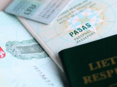 Новая услуга в Департаменте миграции: за доплату будет доставлять документы на дом - Литва и страны Балтии