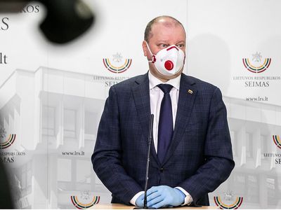 Премьер не исключает, что карантин будет продлен еще раз - Литва и страны Балтии