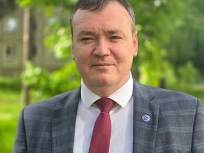 Дорогие абитуриенты, уважаемые учителя и родители! - Поздравления