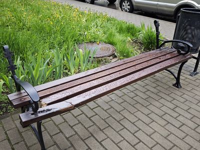 Когда заменят сломанные скамейки? - В Висагинасе