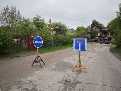 В связи с ремонтом временно перекрыто движение по ул.Гульбинё (с/о Pavasaris) - В Висагинасе
