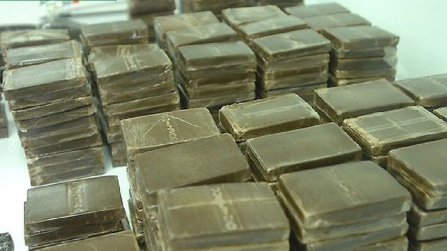 Задержана посылка контрабандного гашиша стоимостью 2 млн. евро - Происшествия и криминал