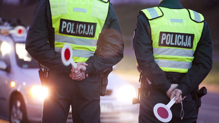 Policijos komasariatas: visus miesto gyventojus ir svečius švenčių metu prašo būti itin budriems - Visagine