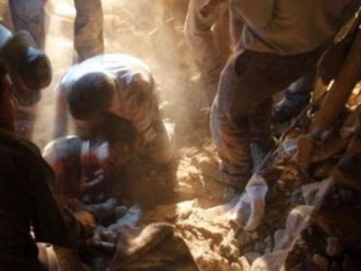 Число погибших от землетрясения в Иране превысило 250
 - В Мире