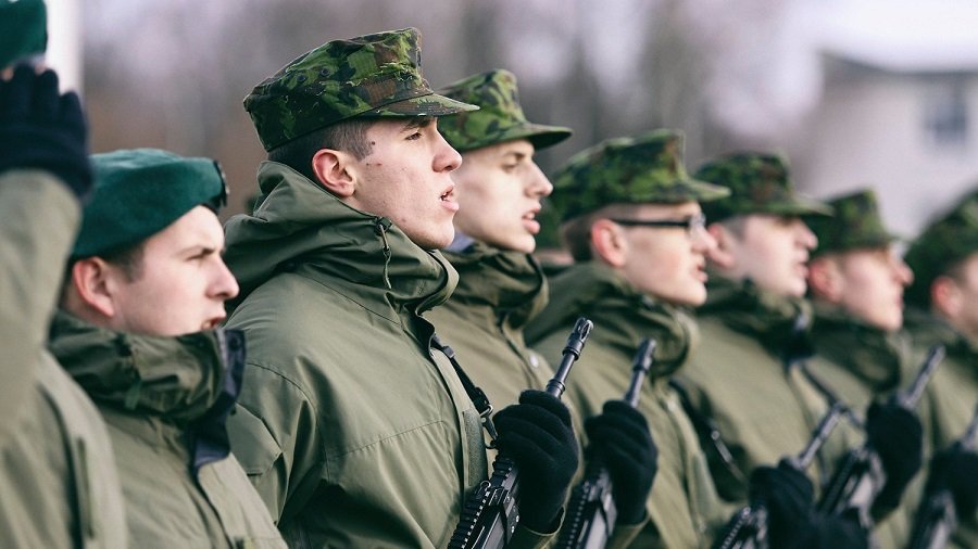 Армия в Литве приступит к охране лагерей нелегальных мигрантов - Минобороны - Литва и страны Балтии