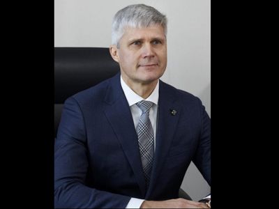 Скандал в Резекне: мэра отстранили после отказа в допуске к гостайне - Соседи