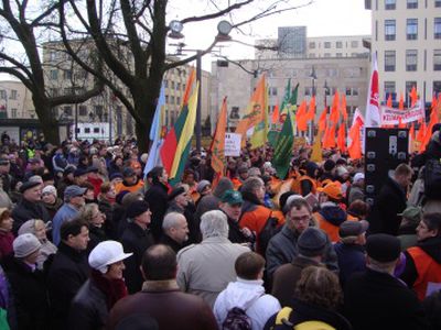 Собака лает — караван идет?..  (фоторепортаж с митинга)                                                                                                - В Висагинасе