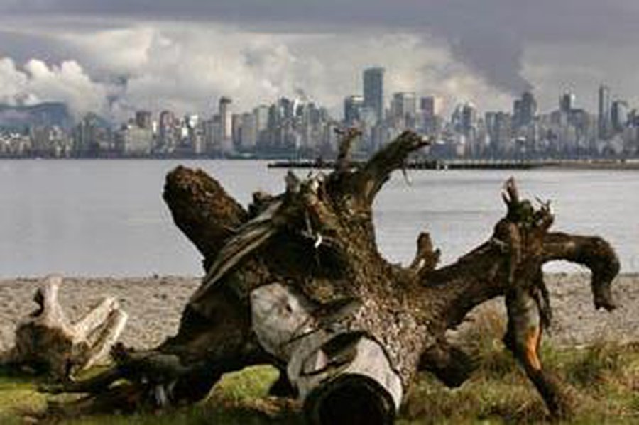 За четыре дня до старта Олимпиады Ванкуверу по-прежнему не хватает снега - Культурные и спортивные мероприятия