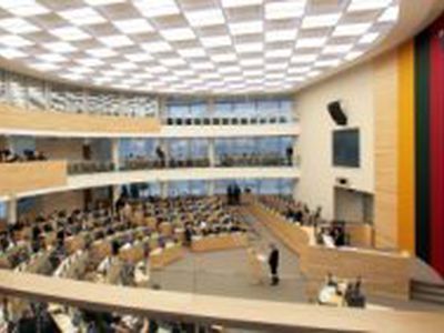 Жители Литвы не доверяли Сейму и по-прежнему не доверяют - Литва и страны Балтии