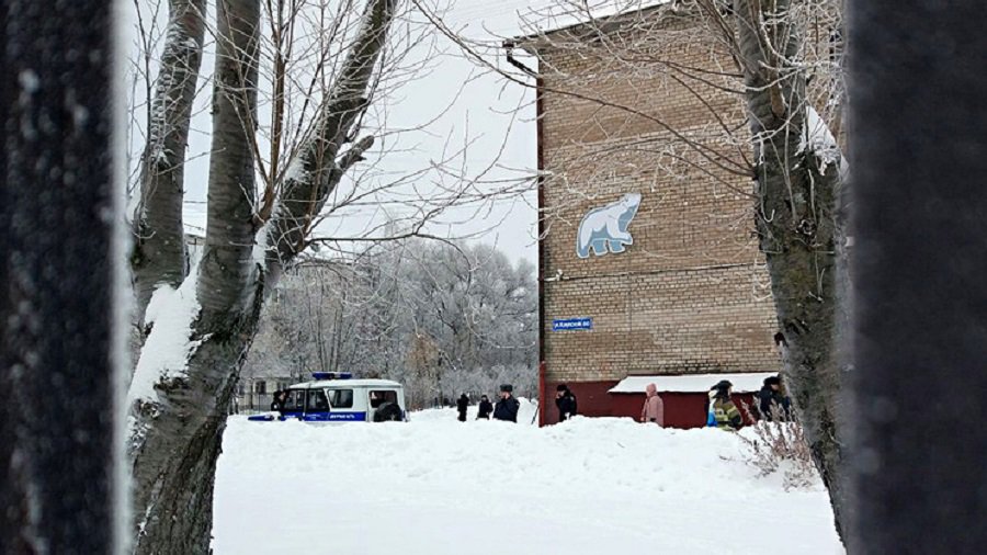 Неизвестные в масках напали на школьников в Перми - Происшествия и криминал