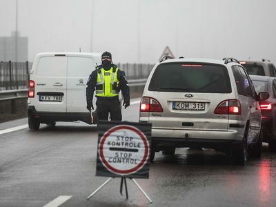 С приближением длинных выходных на дорогах Литвы будут дежурить усиленные наряды полиции - Литва и страны Балтии