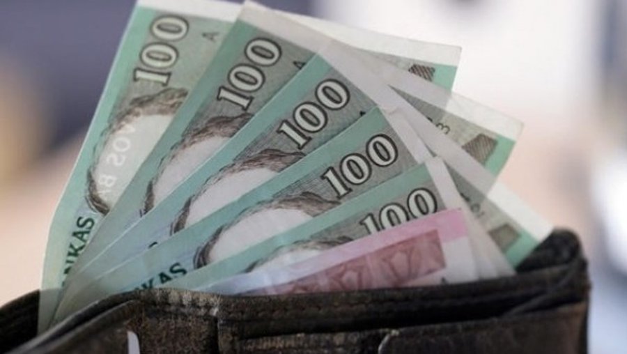 В Литве нельзя будет расплачиваться наличными за покупки дороже 10 тыс. литов - Литва и страны Балтии
