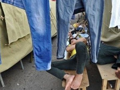 Палаточный лагерь для мигрантов в Москве ликвидировали - В Мире