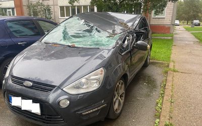 Бесхозный транспорт в городе - В Висагинасе