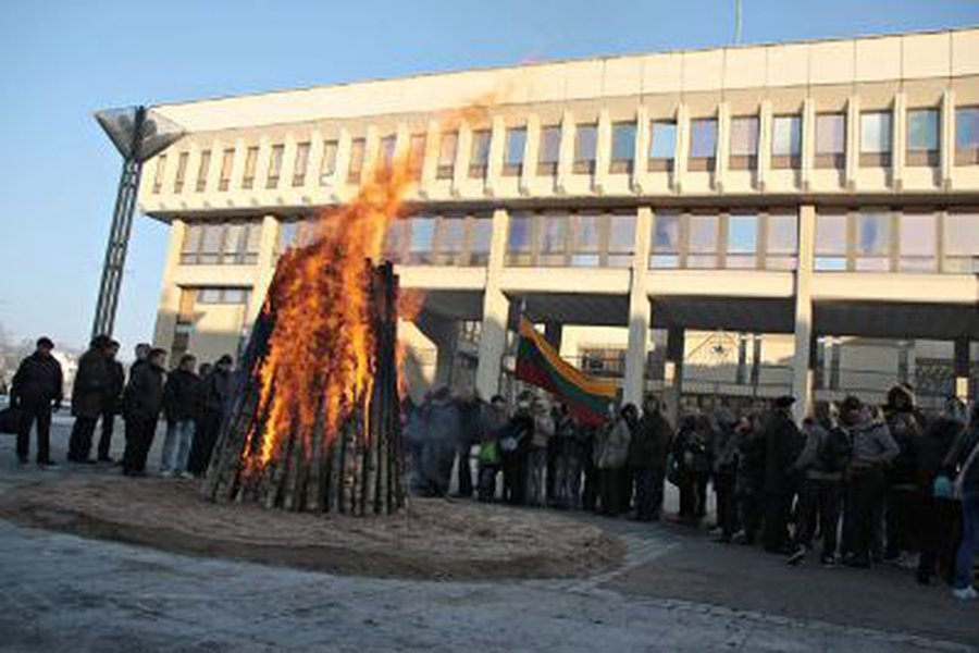 Sieks kompensacijos už Sausio 13-ąją - Lietuva ir Baltijos šalys