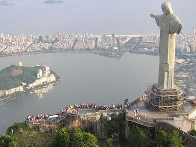 В Рио-де-Жанейро отреставрировали статую Христа - Культурные и спортивные мероприятия