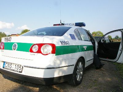 Kelių policijos tarnyba per šventines dienas išaiškino 114 pažeidimų, rado vogtą motociklą - Įvykiai ir kriminalas