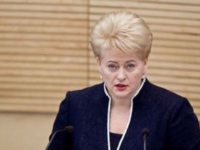 Президент Литвы включилась в предвыборную кампанию и раскритиковала оппозицию

  - Литва и страны Балтии