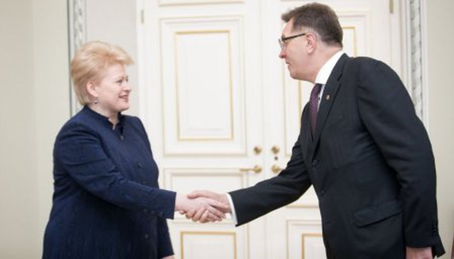 Политологи: партии и президент будут стремиться к компромиссу

 - Литва и страны Балтии