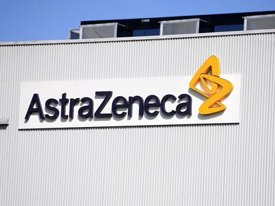 „AstraZeneca“ vakcinos nuo COVID-19 pardavimai pirmą šių metų pusmetį siekė 1 mlrd. eurų - Pasaulyje