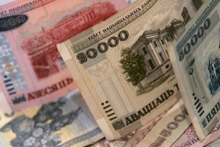 Инфляция в Белоруссии превысила 100 процентов

                                                                                                      - В Мире