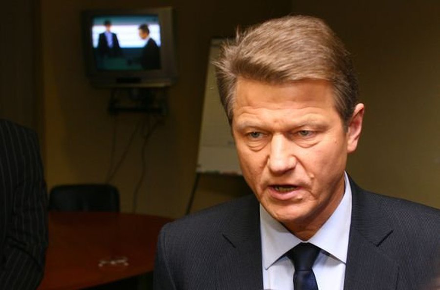  Монополисты-коммунальщики оказывают влияние на Сейм
 - Литва и страны Балтии