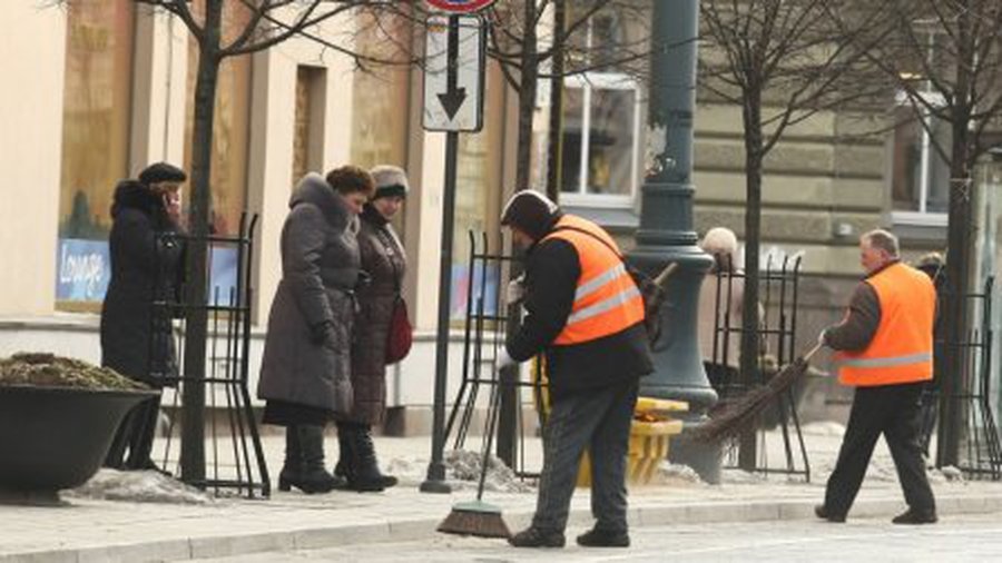 На Бирже труда — наплыв безработных - Литва и страны Балтии