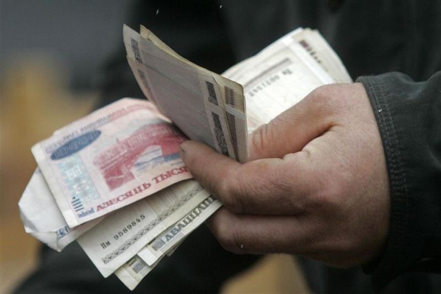 С 1 ноября в Белоруссии повышены зарплаты, пенсии и пособия

 - В Мире