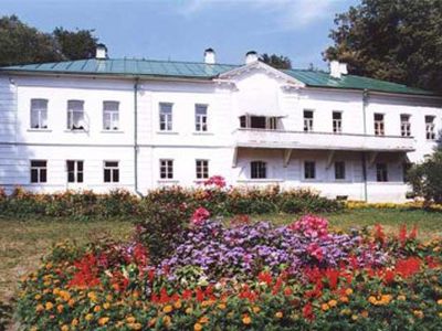Приглашаем на экскурсию в Россию
                 - В Висагинасе