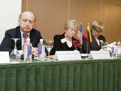 Кубилюс: 22 года назад мы завоевали свободу для страны и свободу на эмиграцию
 

                                 - Литва и страны Балтии