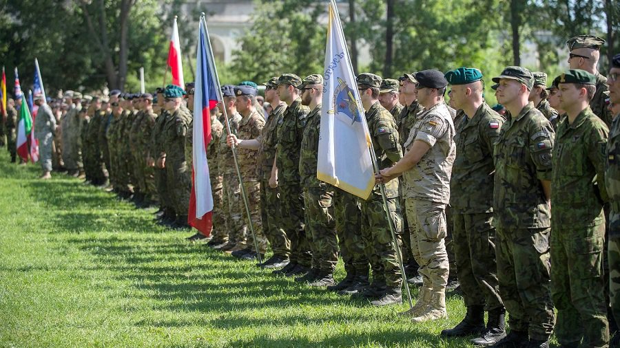 Учения старших и высших офицеров НАТО проходят в Латвии - Литва и страны Балтии