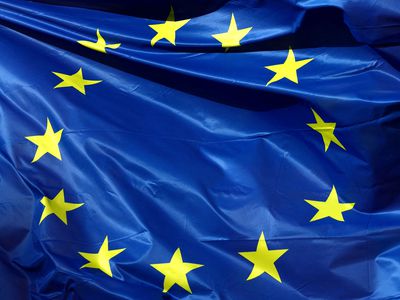 Naujausi duomenys rodo stiprų vartotojų pasitikėjimą, tačiau internetinės grėsmės išlieka - Projektas „Europos Pulsas“