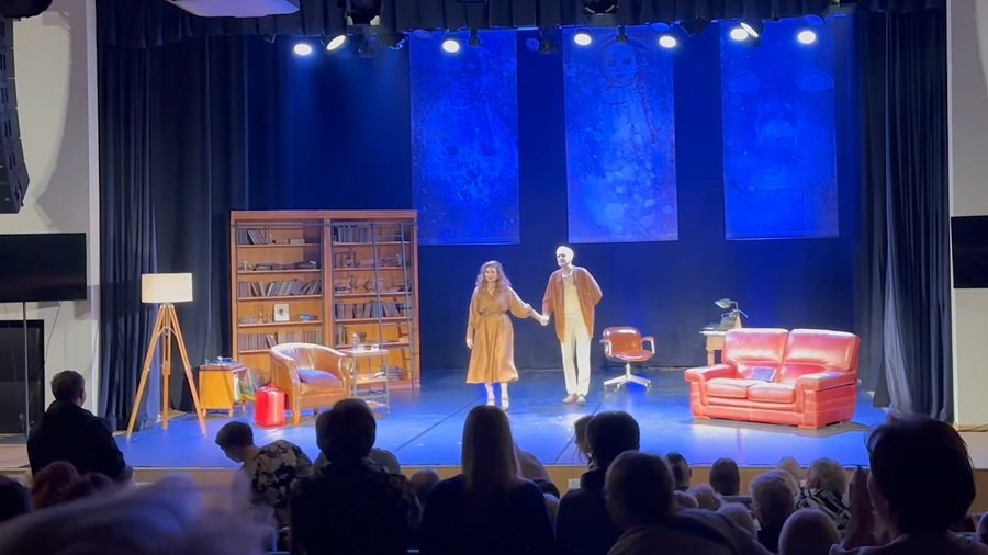 Vilniaus senasis teatras Visagine. „Smulkūs vedybiniai nusikaltimai“. - Visagine