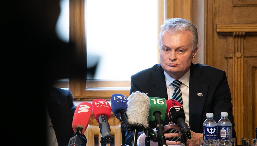 Президент Литовской Республики  выразил искренние соболезнования в связи со смертью  Евгения Шуклина - Литва и страны Балтии