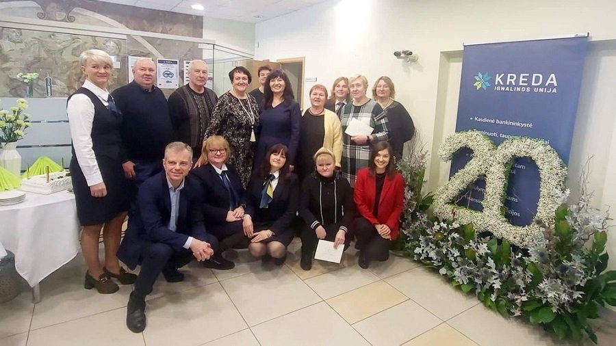Ignalinos kredito unija atšventė jubiliejų, išdalino dvidešimtmečio žaidimo dovanas - Visagine