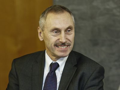 СМИ Литвы: Глава Минэнерго — это хозяин роскошного 
«Роллс-Ройса», у которого нет денег на бензин
 - Энергетика